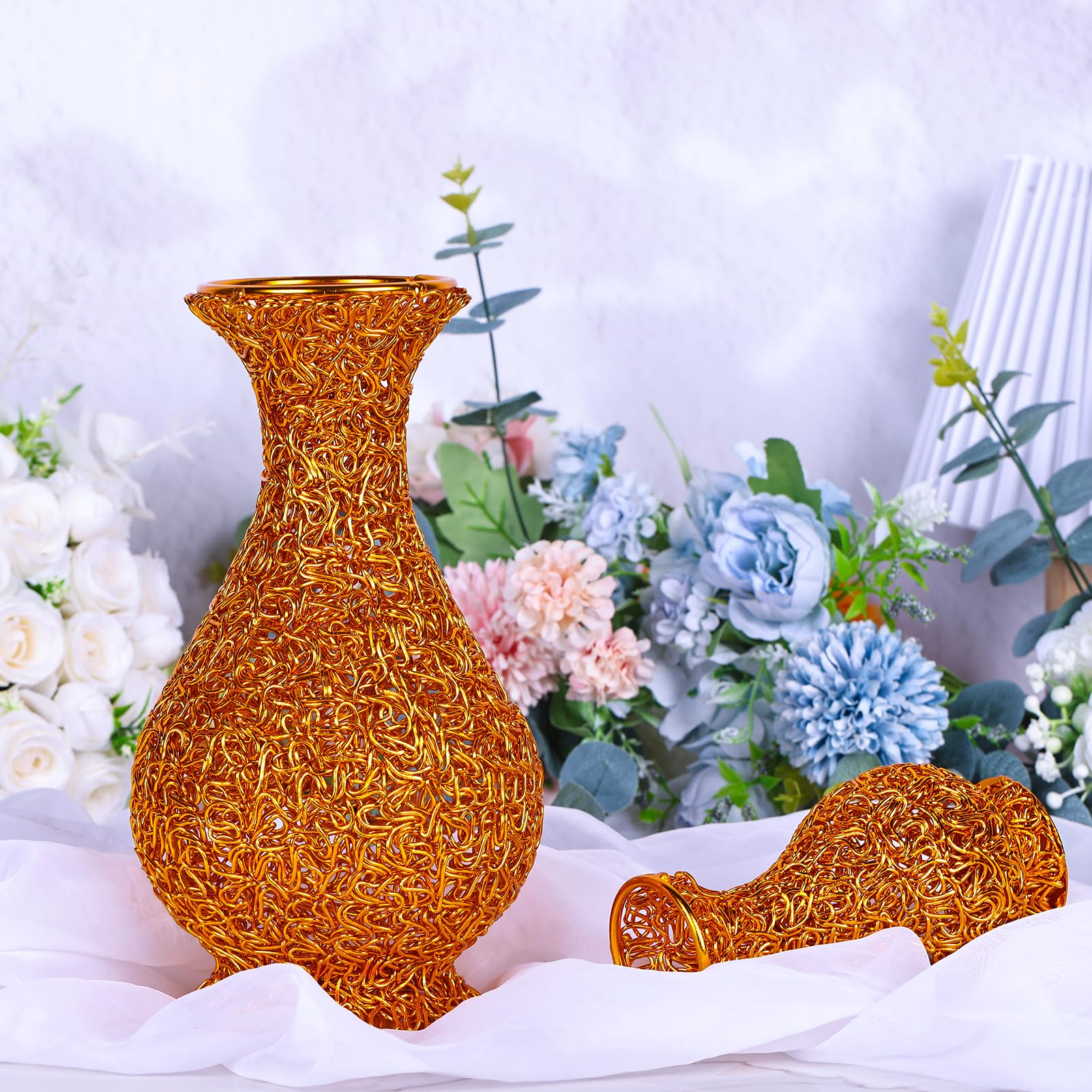 フローラルカットアウト金属花瓶 Amazon.co.jp: ゴールドメタル花瓶、手作りの金属製装飾フラワー花瓶